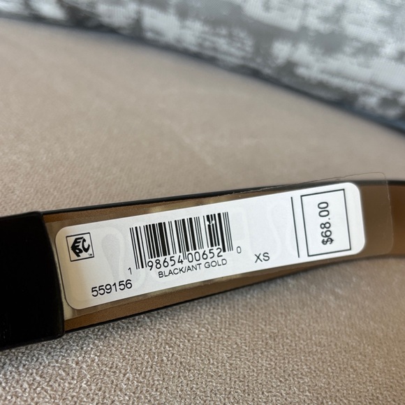 NWT Michael Kors Black and Gold Women\'s Belt